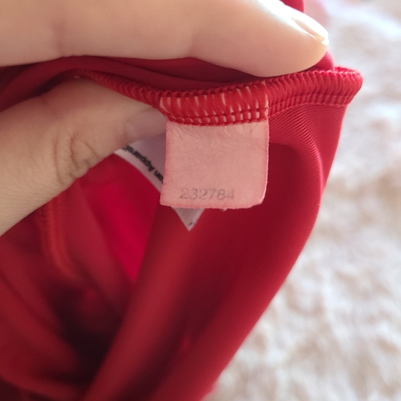 M Red Velvet Crop Top - Picture 6 of 6